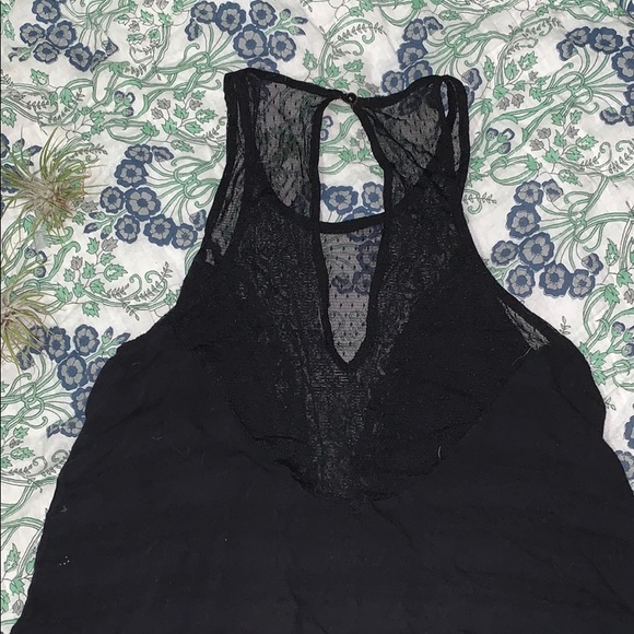 Black tank - Picture 3 of 3